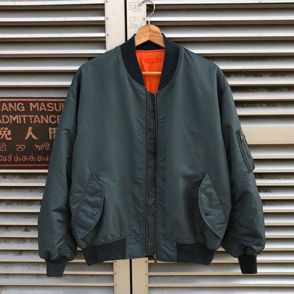 Vintage Vintage Ma-1 Bomber Jacket Size US M / EU 48-50 / 2 - 1 Thumbnail