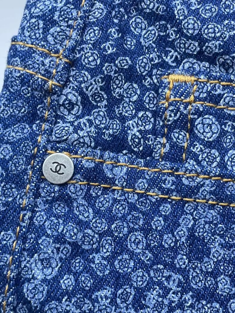 Chanel Chanel 21B double C camellia jeans Size 42" / US 20 - 3 Thumbnail