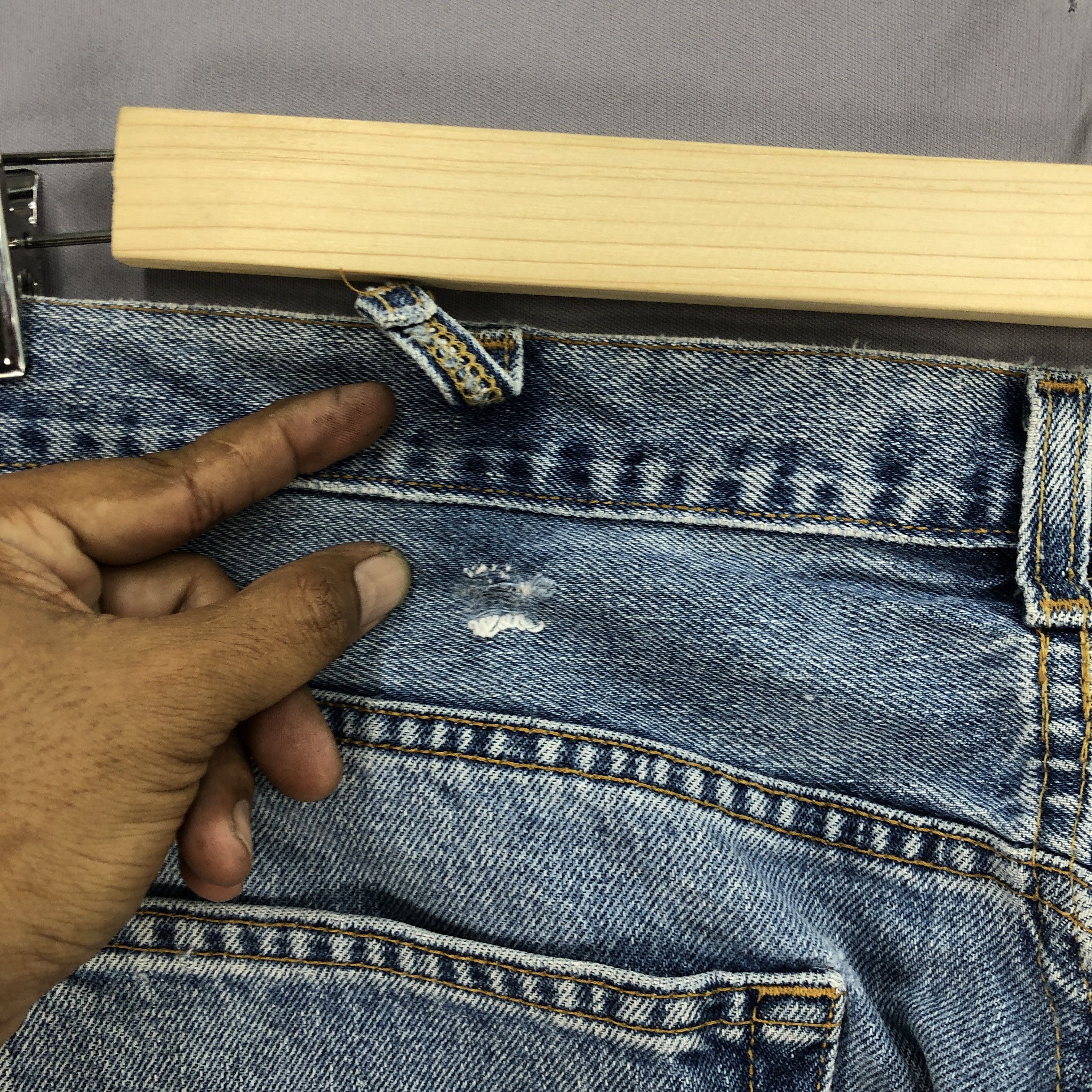 Levi's Vintage Levis Faded Ripped Jeans Levi's Stone Wash Denim Size US 40 / EU 56 - 9 Thumbnail