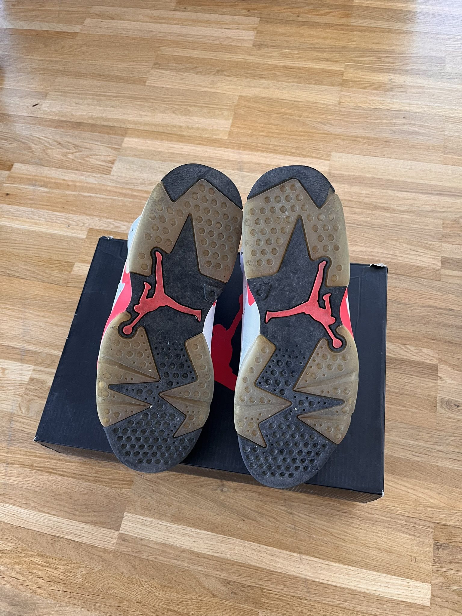 Nike Air Jordan Retro 6 Infrared Revers Size US 8.5 / EU 41-42 - 5 Thumbnail
