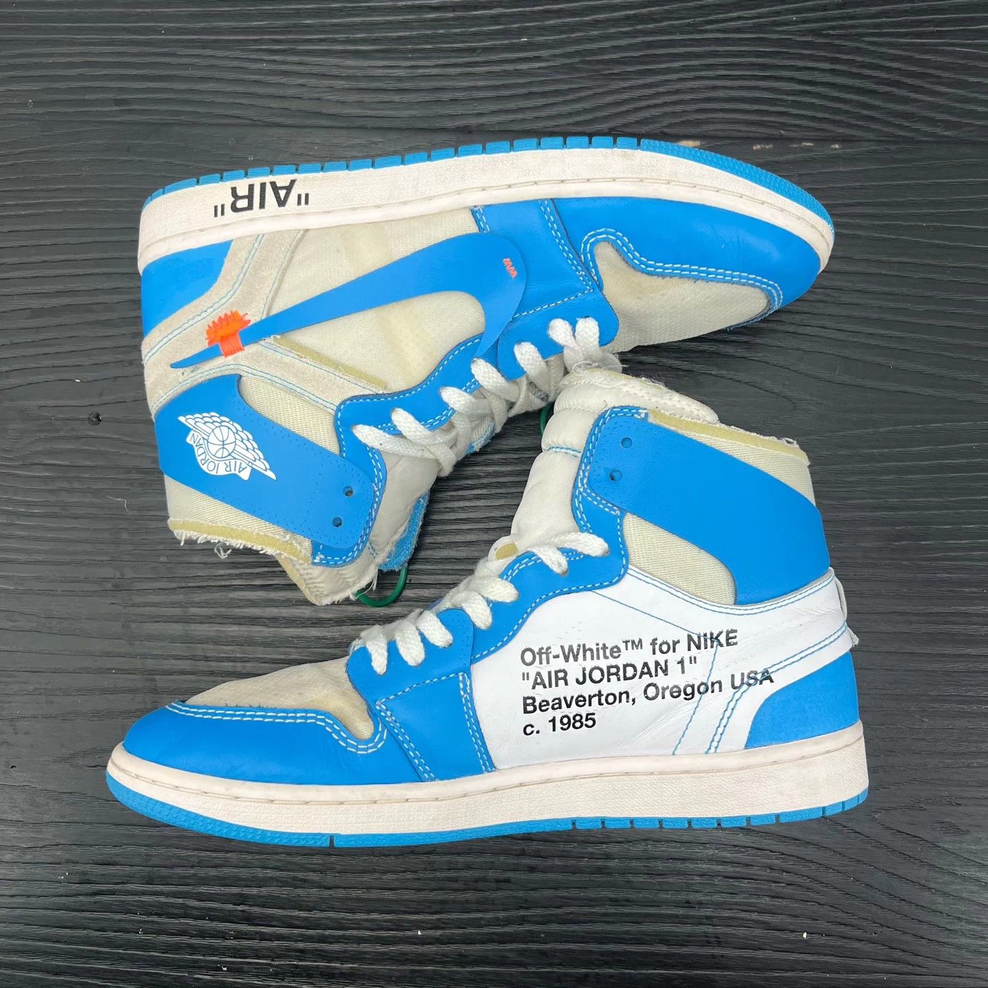 Nike AJ1 University Blue 44 Like New Box Size US 9 / EU 42 - 2 Thumbnail