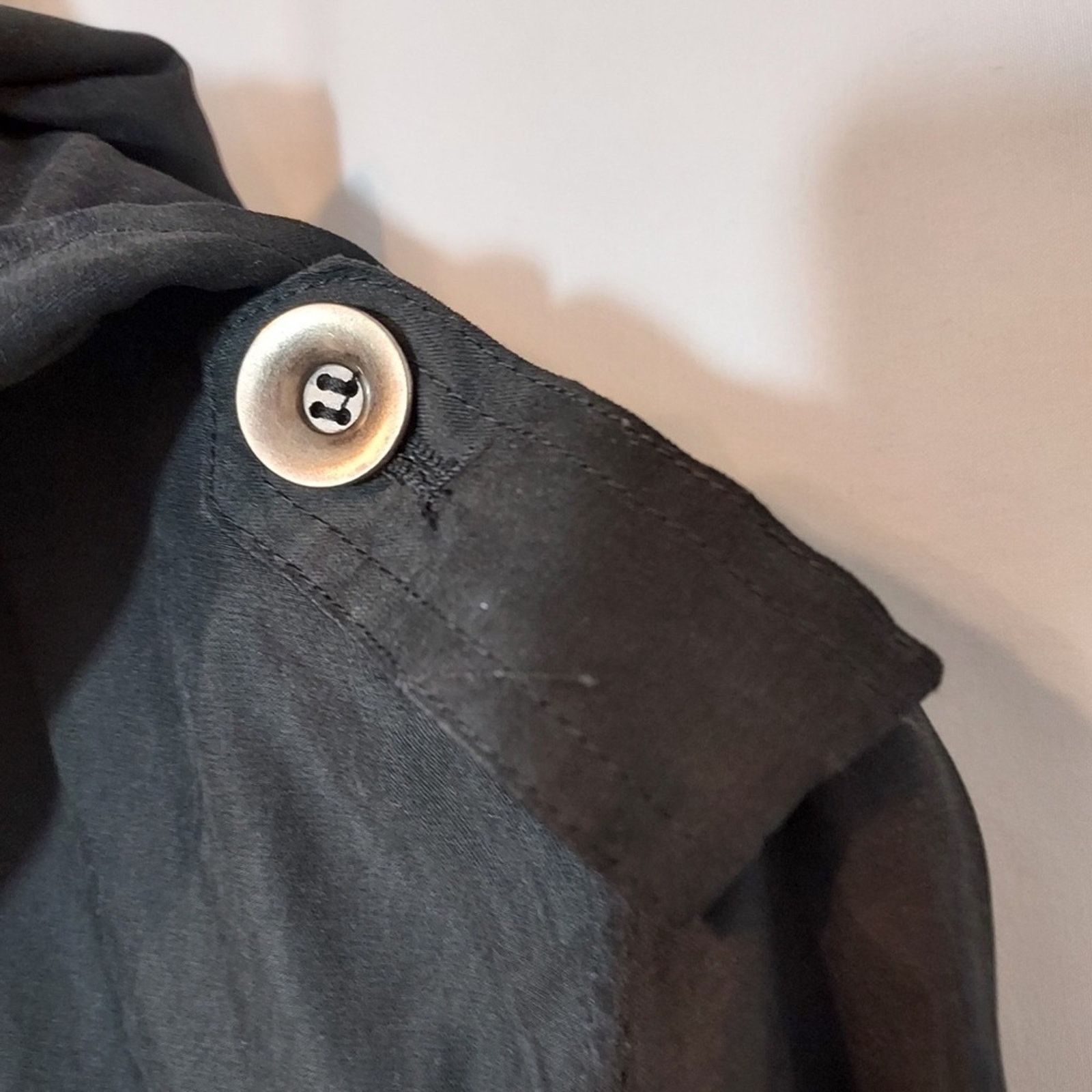 Brandy Melville Brandy Melville Lightweight Windbreaker Black Zip Up Jacket Size S / US 4 / IT 40 - 2 Thumbnail