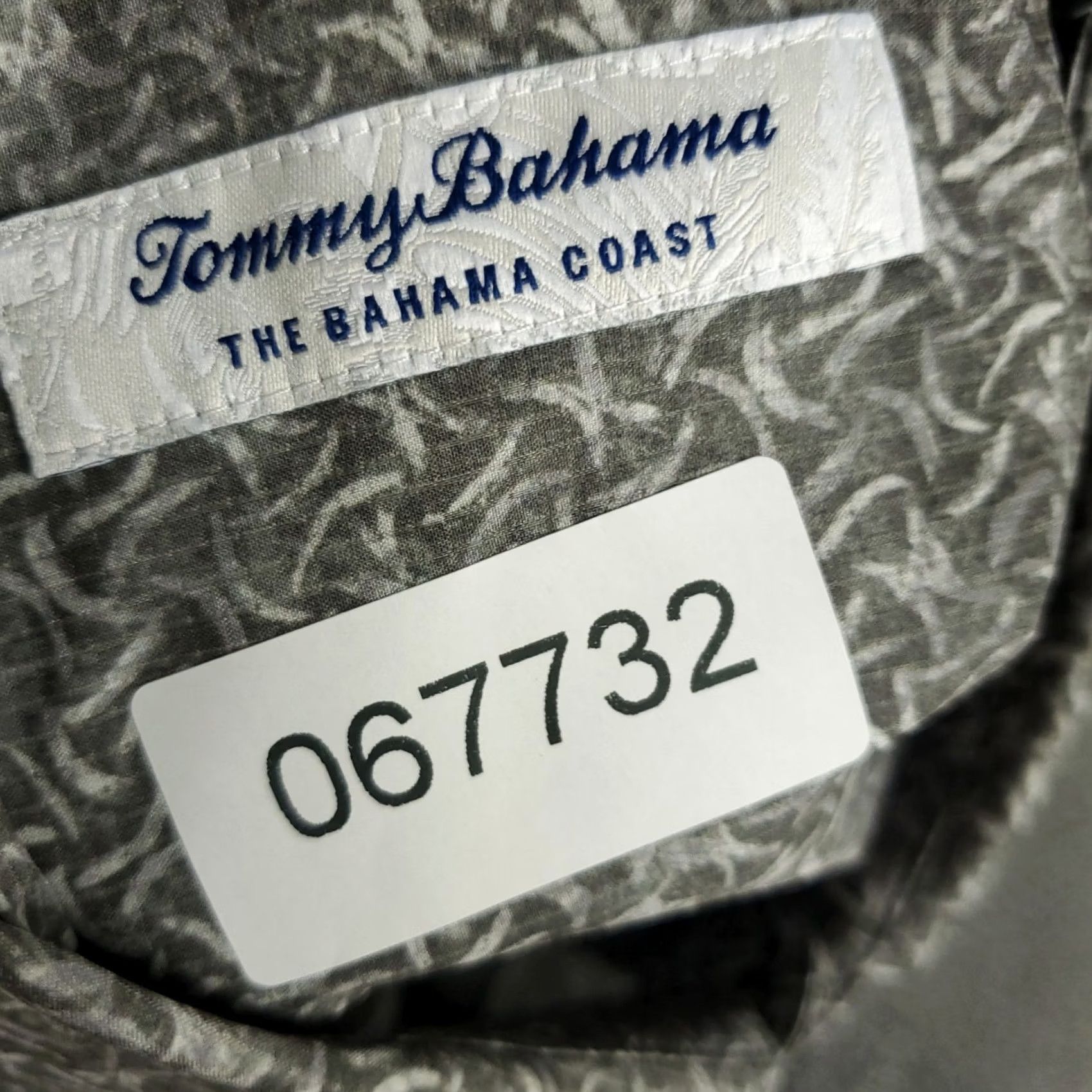 Tommy Bahama Tommy Bahama Shirt Mens XL Gray Polyester Hawaiian Button Up Short Sleeve Shirt Size US XL / EU 56 / 4 - 8 Thumbnail
