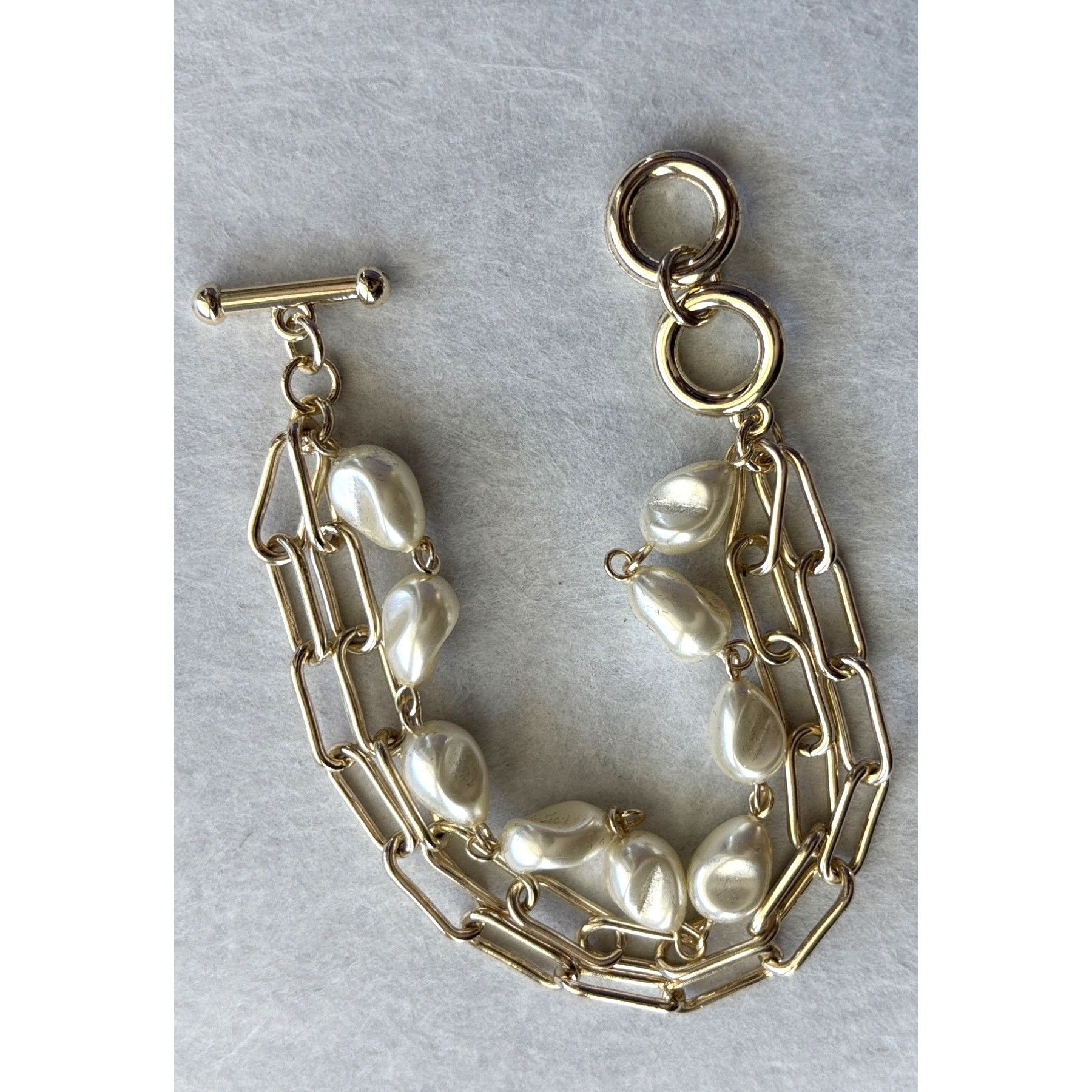 Other Gold-Tone Chain Bracelet With Faux Pearl Accents & Toggle Cl Size ONE SIZE - 2 Thumbnail