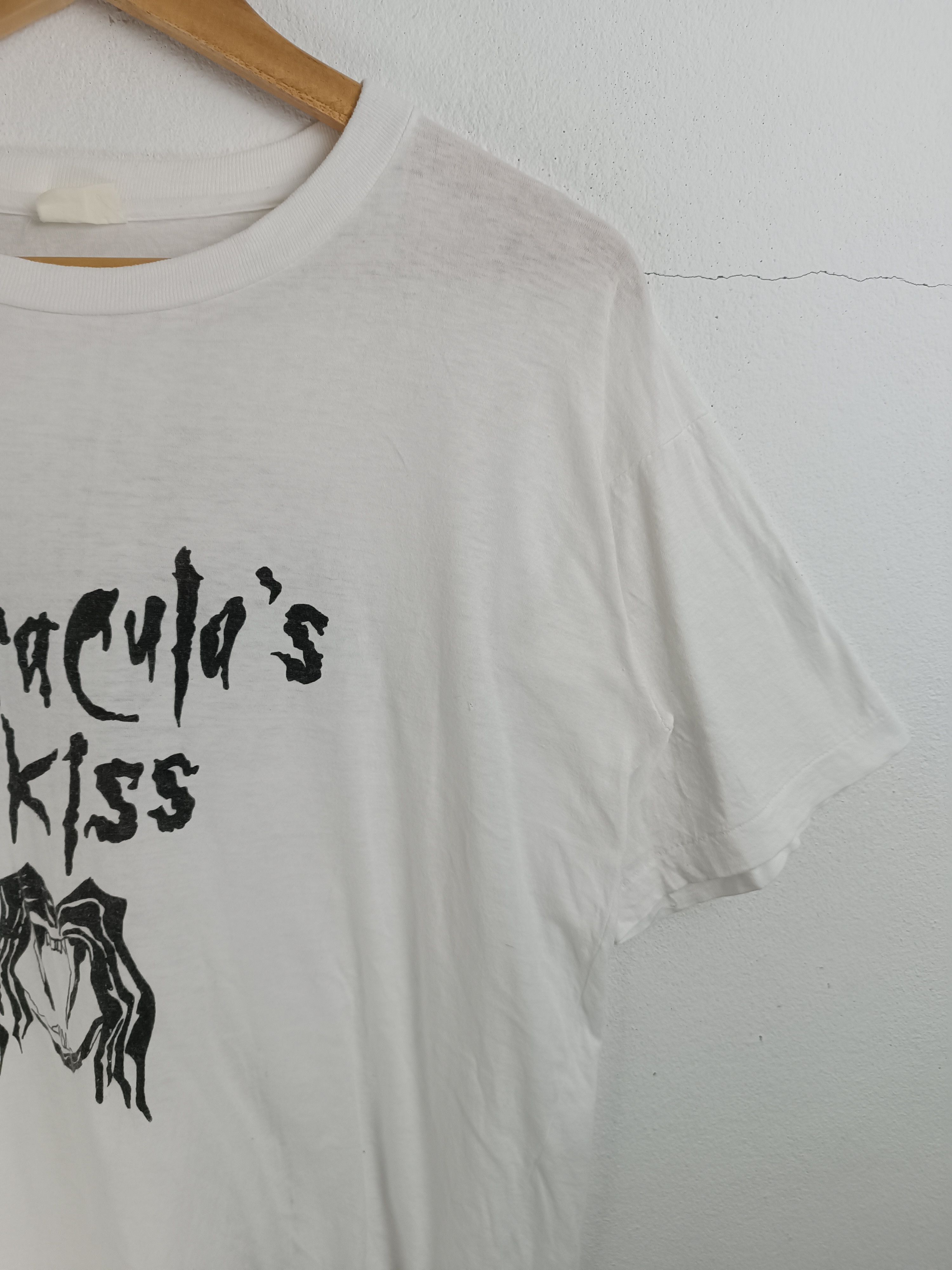 Vintage VINTAGE 90s DRACULA'S KISS BRAN CASTLE ROMANIA horror spooky Size US M / EU 48-50 / 2 - 6 Thumbnail