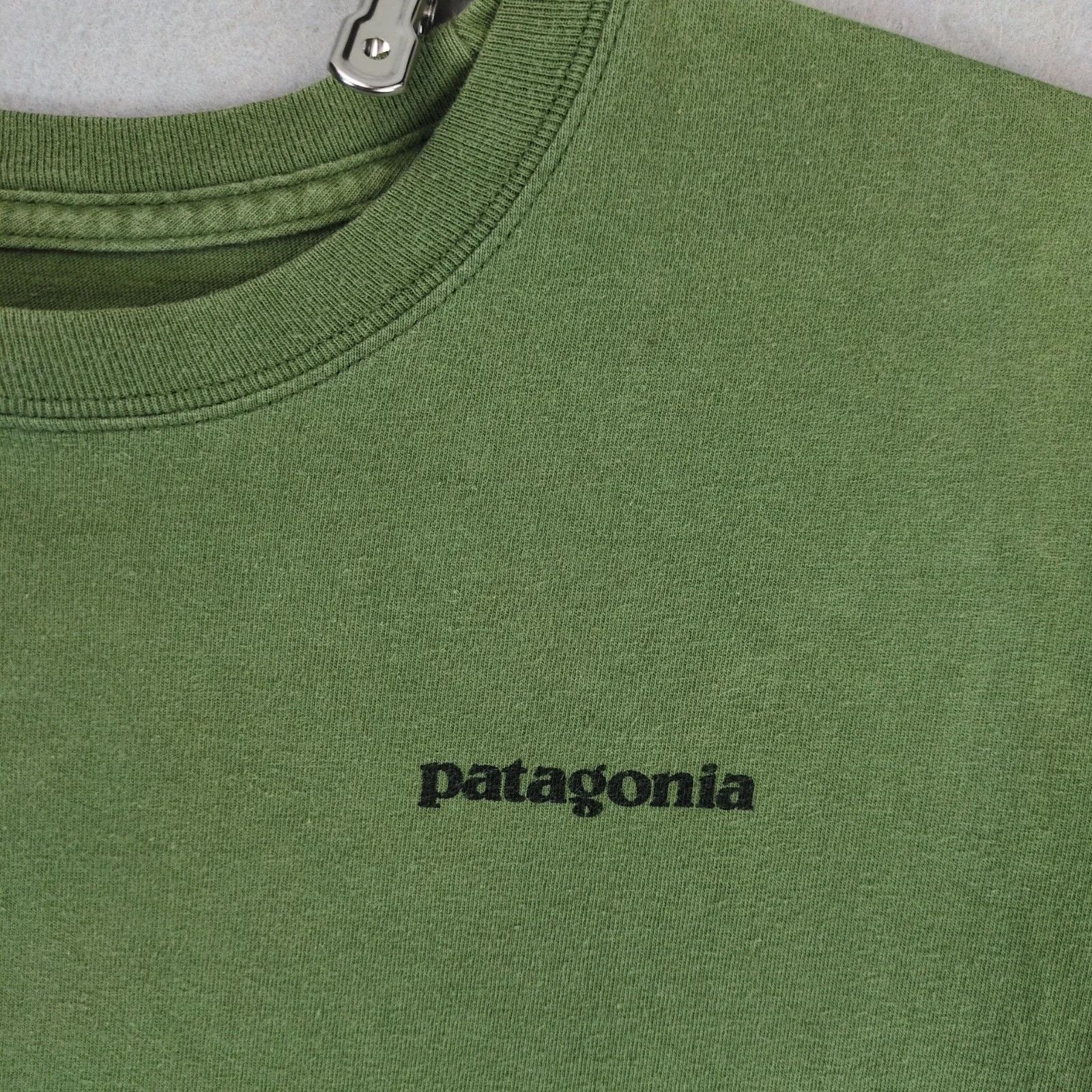 Patagonia Patagonia Regular Fit Men's S T-Shirt Green Logo Org Cotton Size US S / EU 44-46 / 1 - 4 Thumbnail