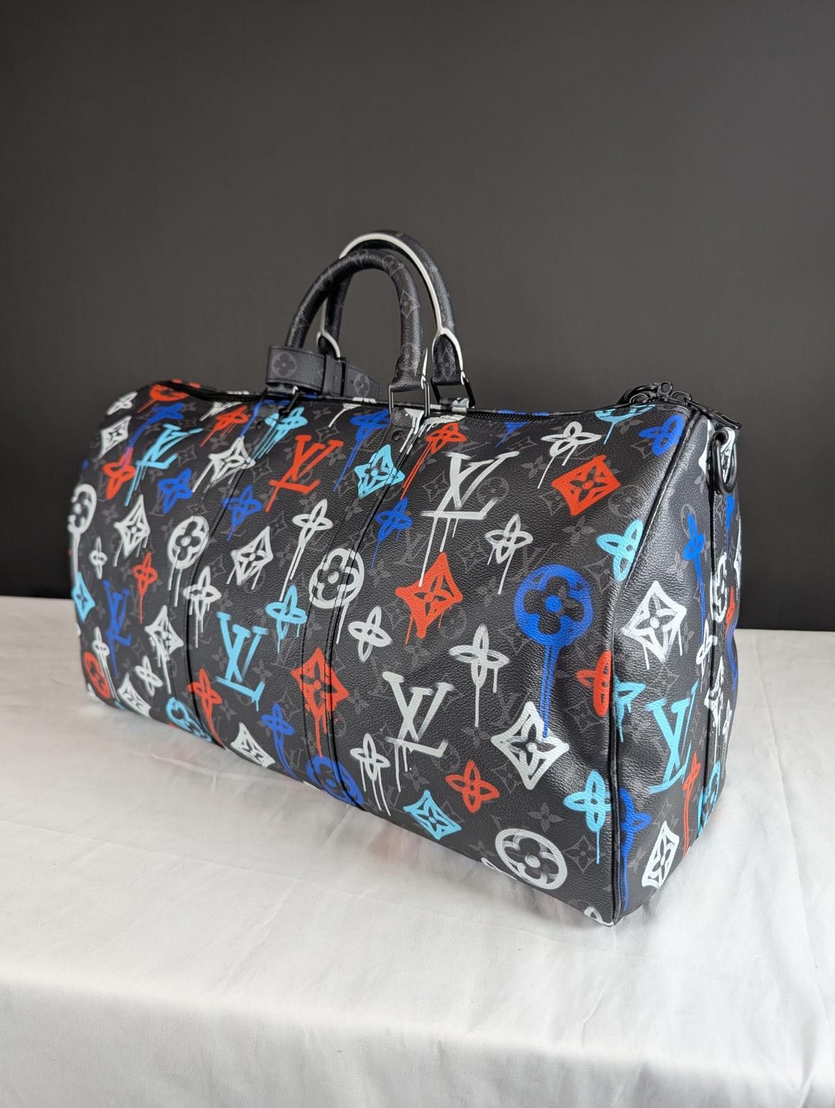 Louis Vuitton LOUIS VUITTON KEEPALL BANDOULIÈRE 50 - GRAFFITI MONOGRAM Size ONE SIZE - 5 Thumbnail