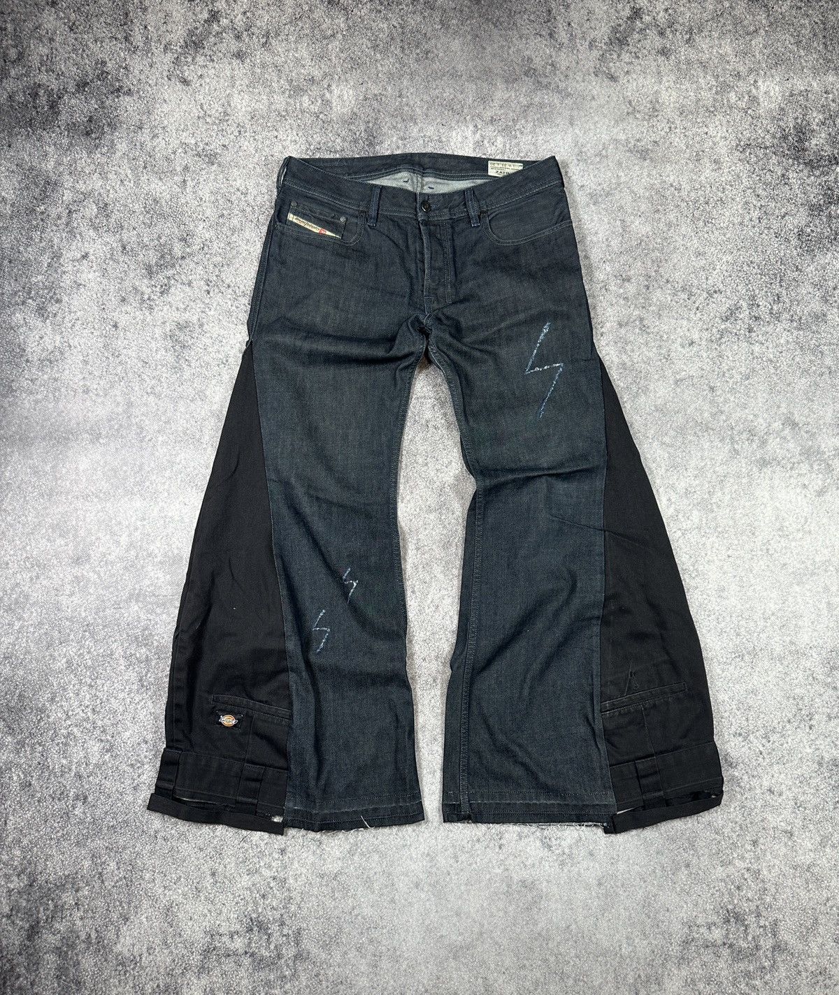 Y2K Casual Jeans Diesel Baggy Pants Avant Garde Opium Rare M