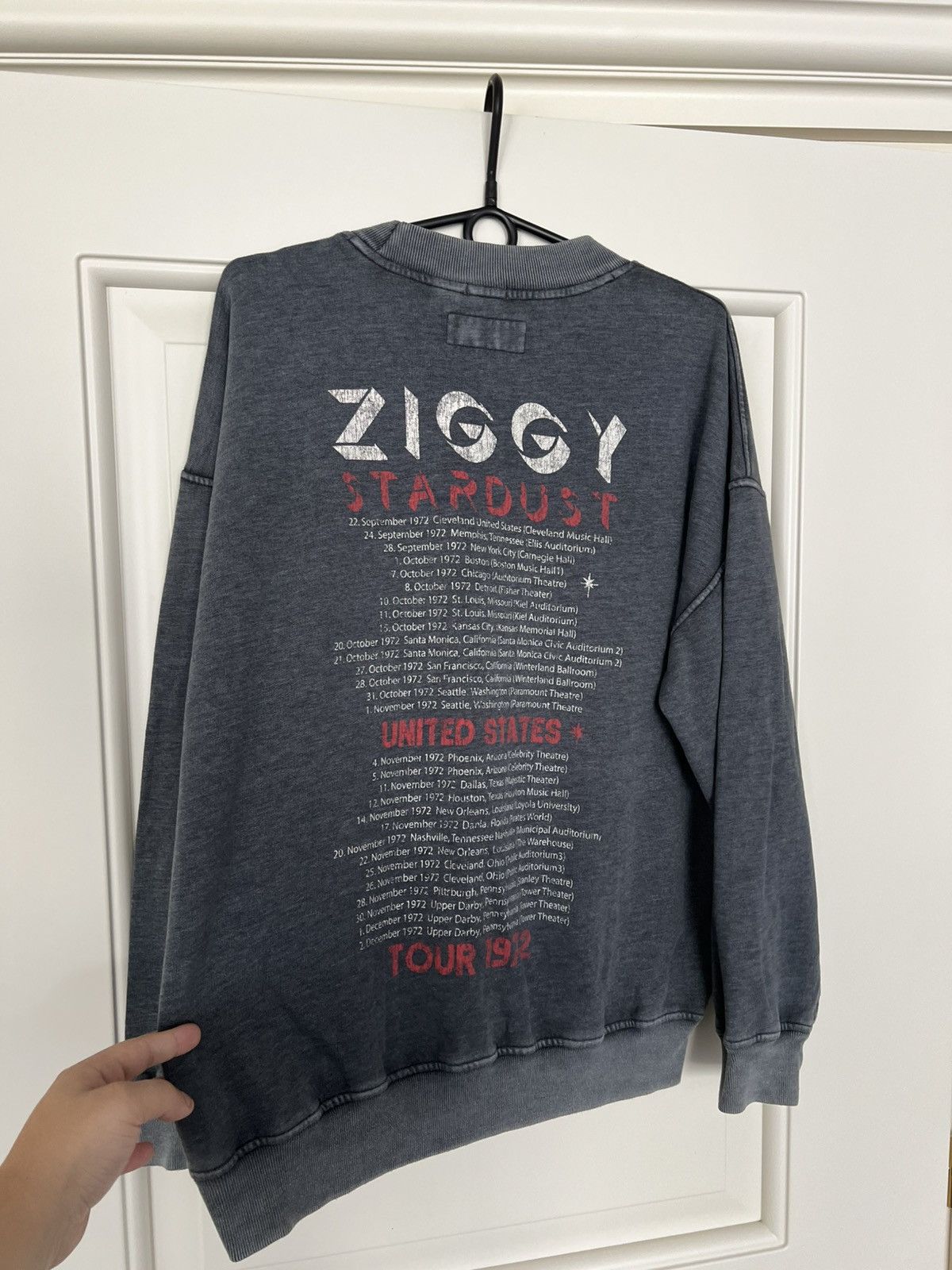 Band Tees Bowie Band Sweatshirt Rock Musician Size US M / EU 48-50 / 2 - 13 Thumbnail