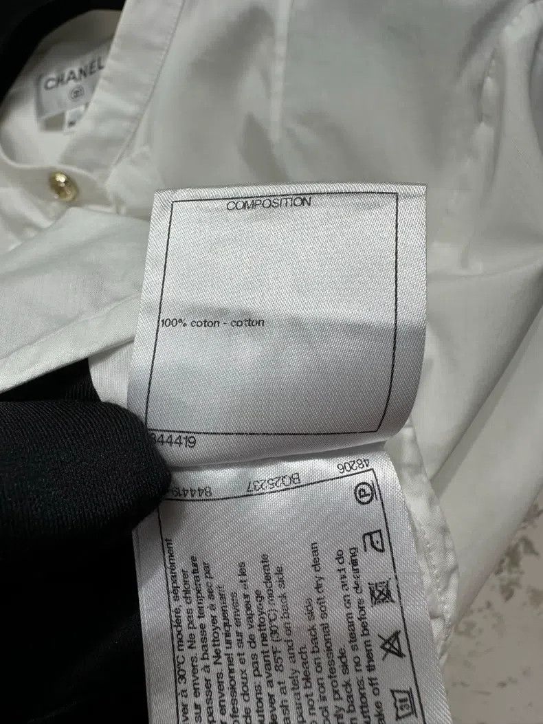 Chanel Chanel Equestrian series gold button white shirt Size XS / US 0-2 / IT 36-38 - 5 Thumbnail