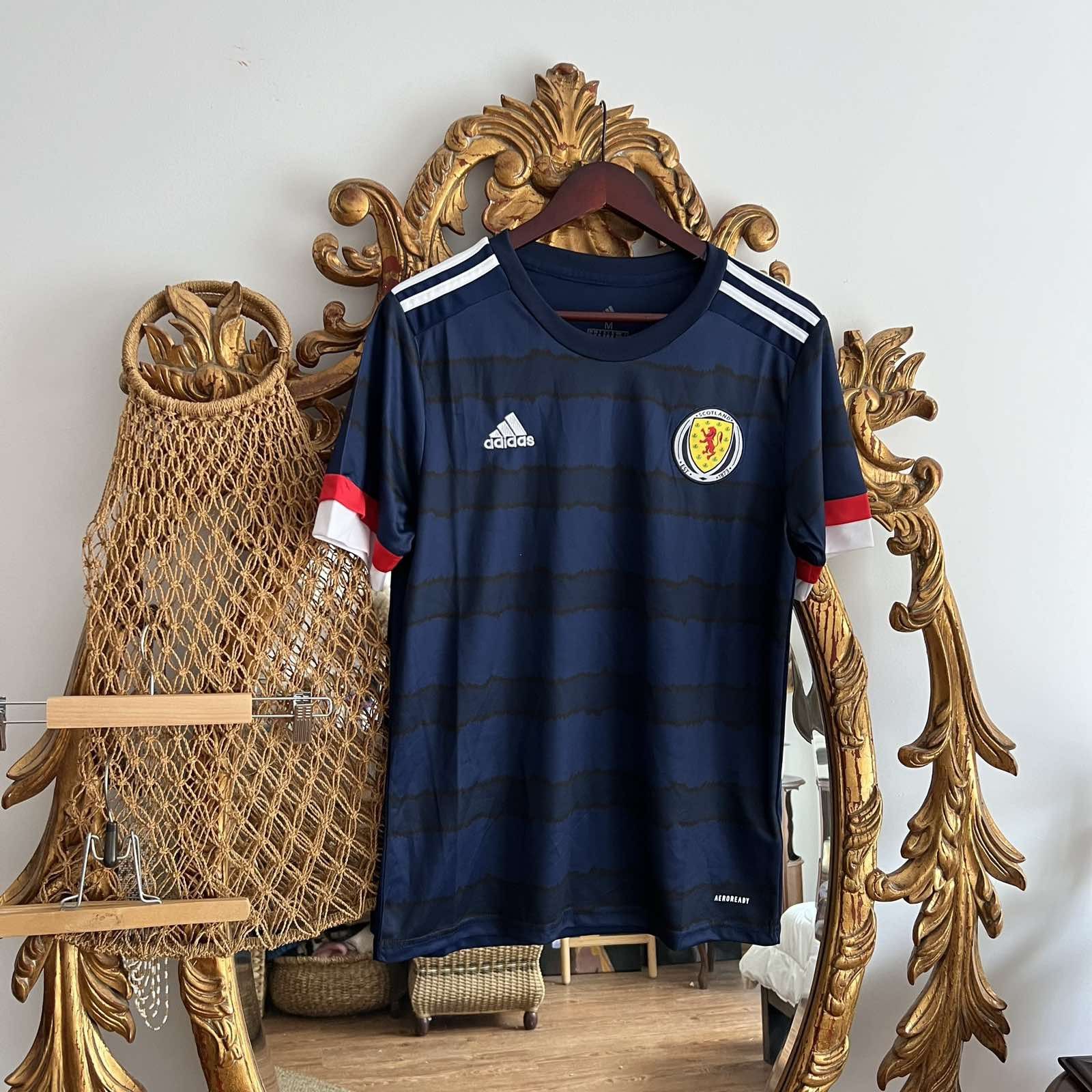 Adidas Vintage soccer jersey Scotland adidas size M Size US M / EU 48-50 / 2 - 1 Thumbnail