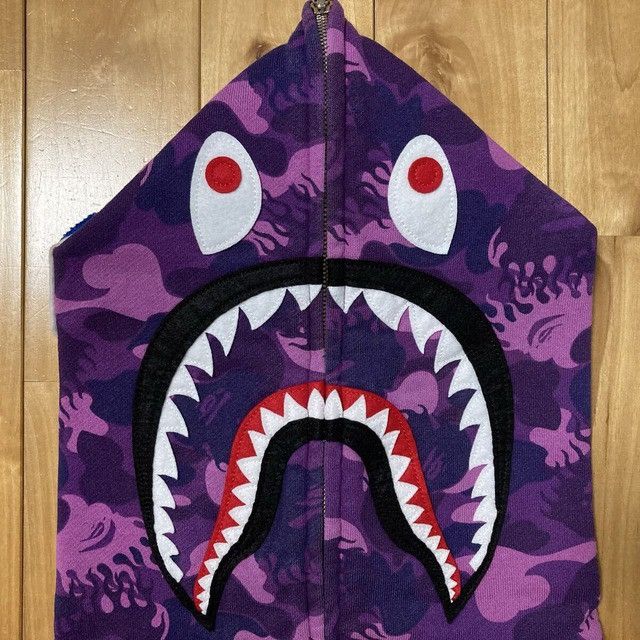 Bape BAPE Fire Camo Shark Full Zip Hoodie purple camo NIGO APE Size US M / EU 48-50 / 2 - 5 Thumbnail