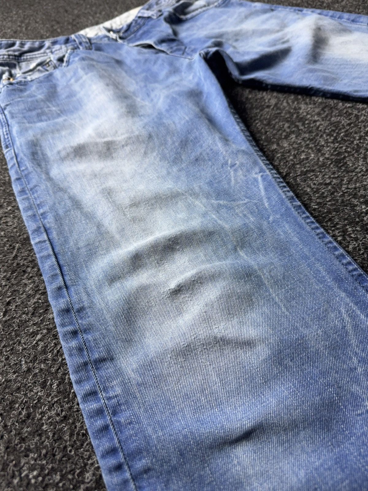Diesel Y2K 00s Diesel Darron Jeans Light Blue Wash Made in Italy Size US 32 / EU 48 - 11 Thumbnail