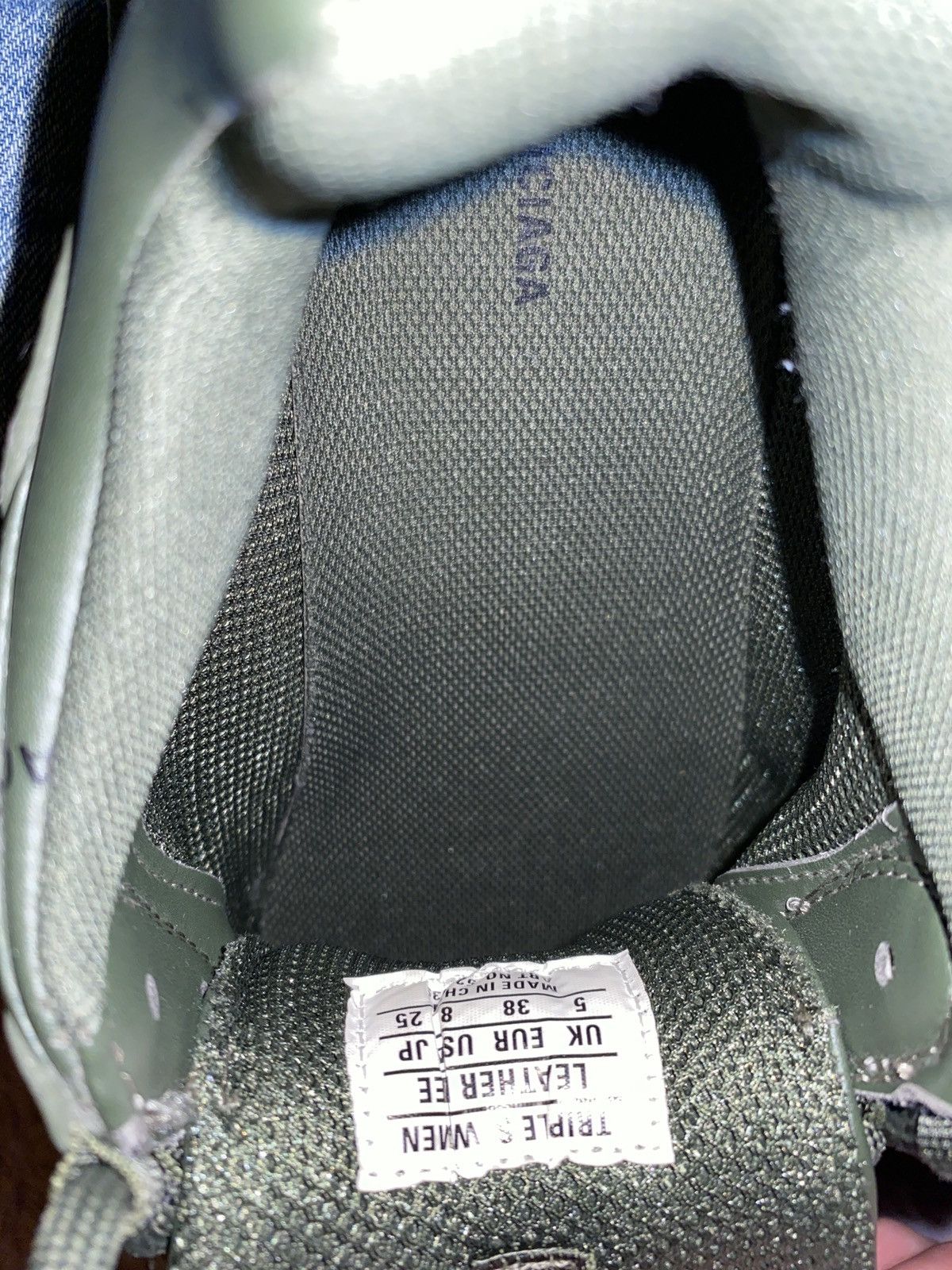 Balenciaga Olive green with black writting triple s Size US 8 / IT 38 - 7 Thumbnail