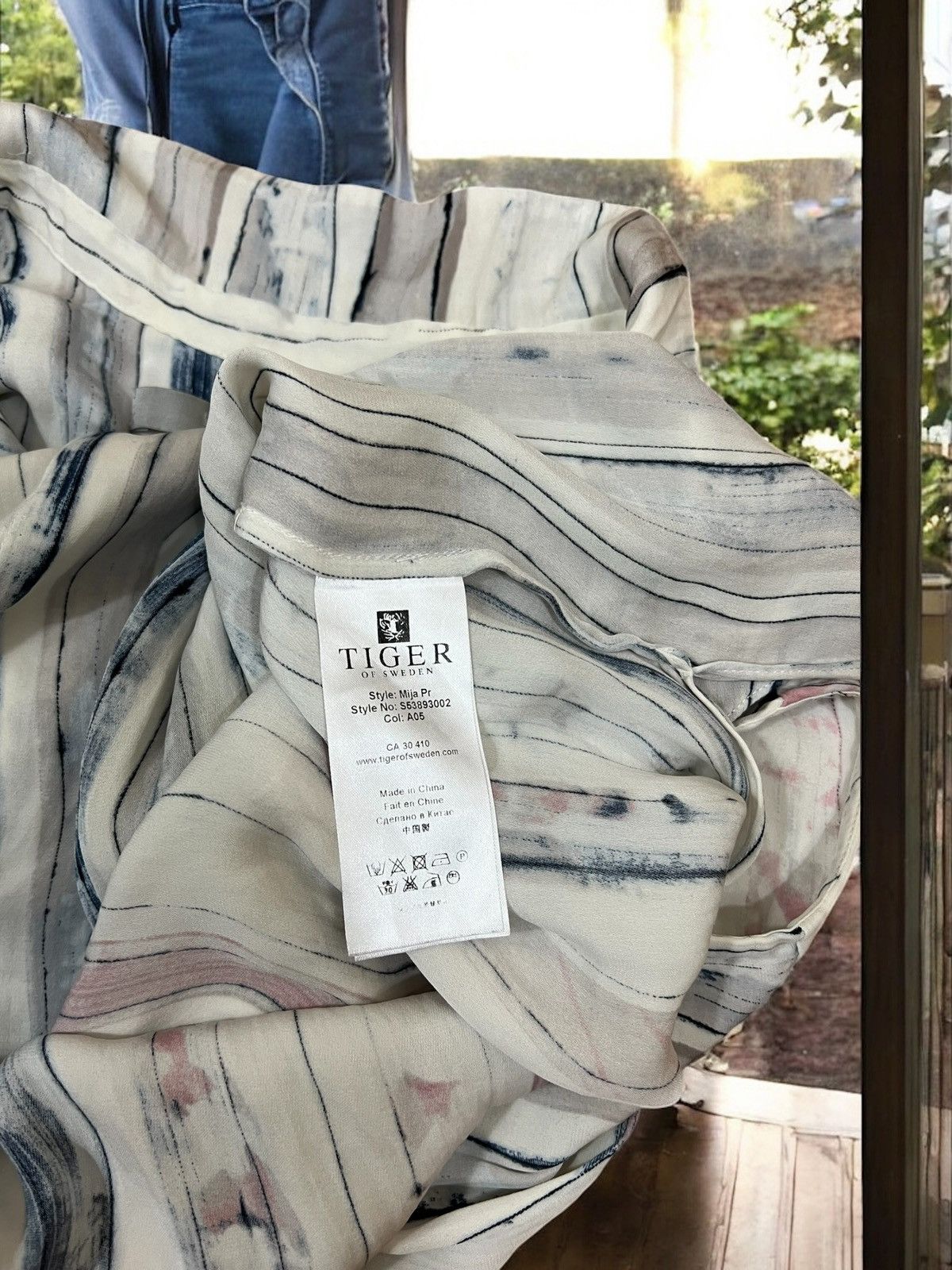 Tiger of Sweden Tiger of Sweden Mija Silk Blouse Size M Size M / US 6-8 / IT 42-44 - 6 Thumbnail