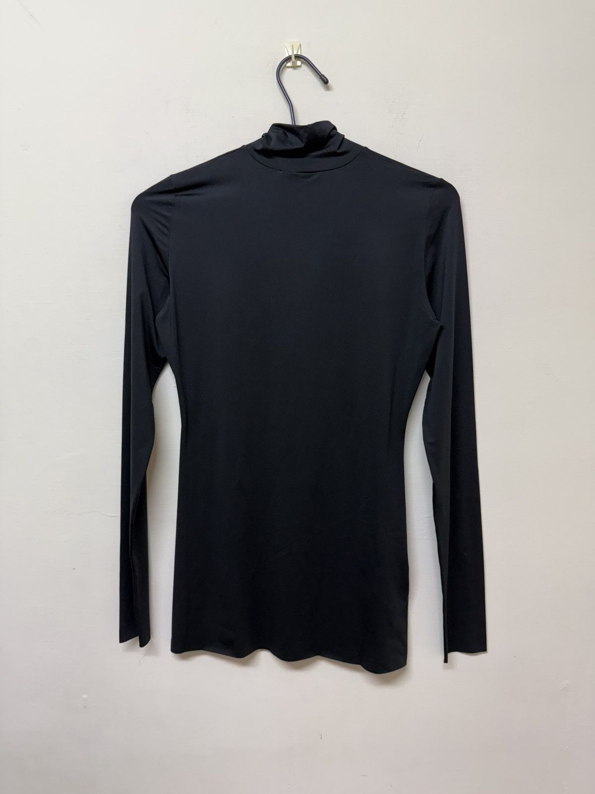 Prada Prada High-necked fitted top Size M / US 6-8 / IT 42-44 - 2 Thumbnail