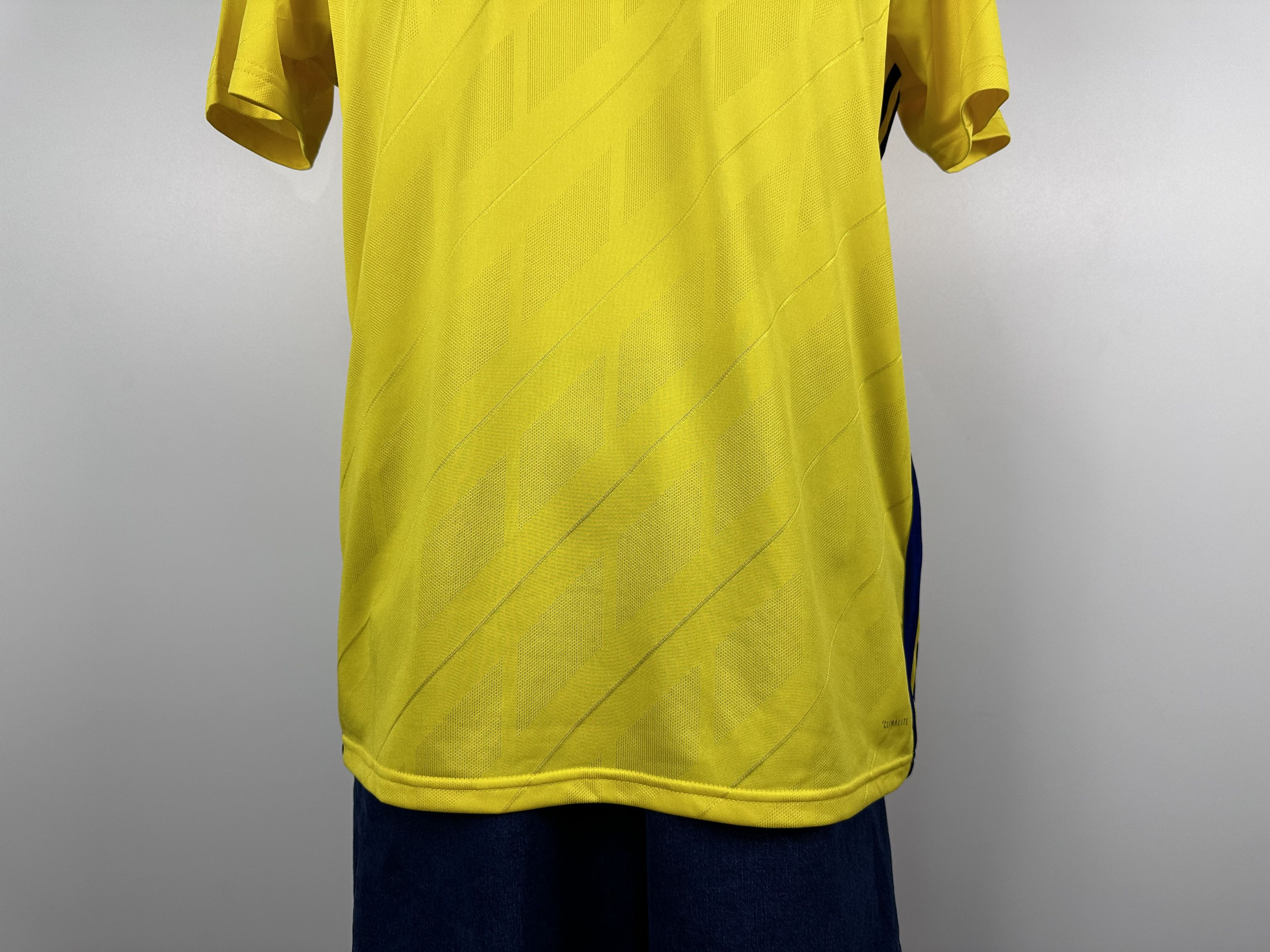 Adidas SWEDEN 2018 2019 FOOTBALL SHIRT SOCCER JERSEY NIKE Size L Size US L / EU 52-54 / 3 - 5 Thumbnail
