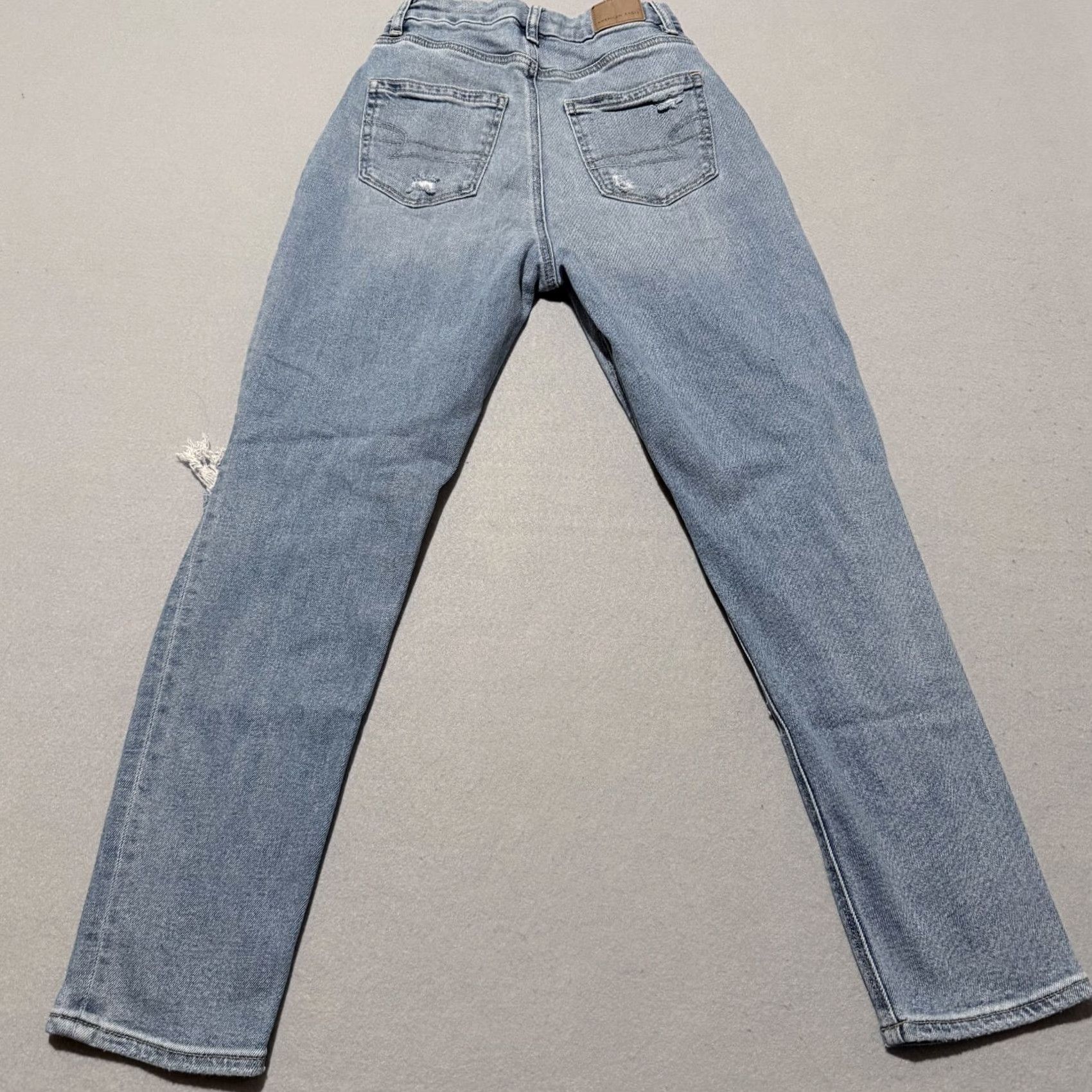 American Eagle Outfitters American Eagle Jeans Women's Blue Distressed Stretch Straight 0 5-Pocket Denim 24in Inseam High Rise 26in - 90s Theme Mens Womens Girls Size 25" / US 0 / IT 36 - 2 Thumbnail