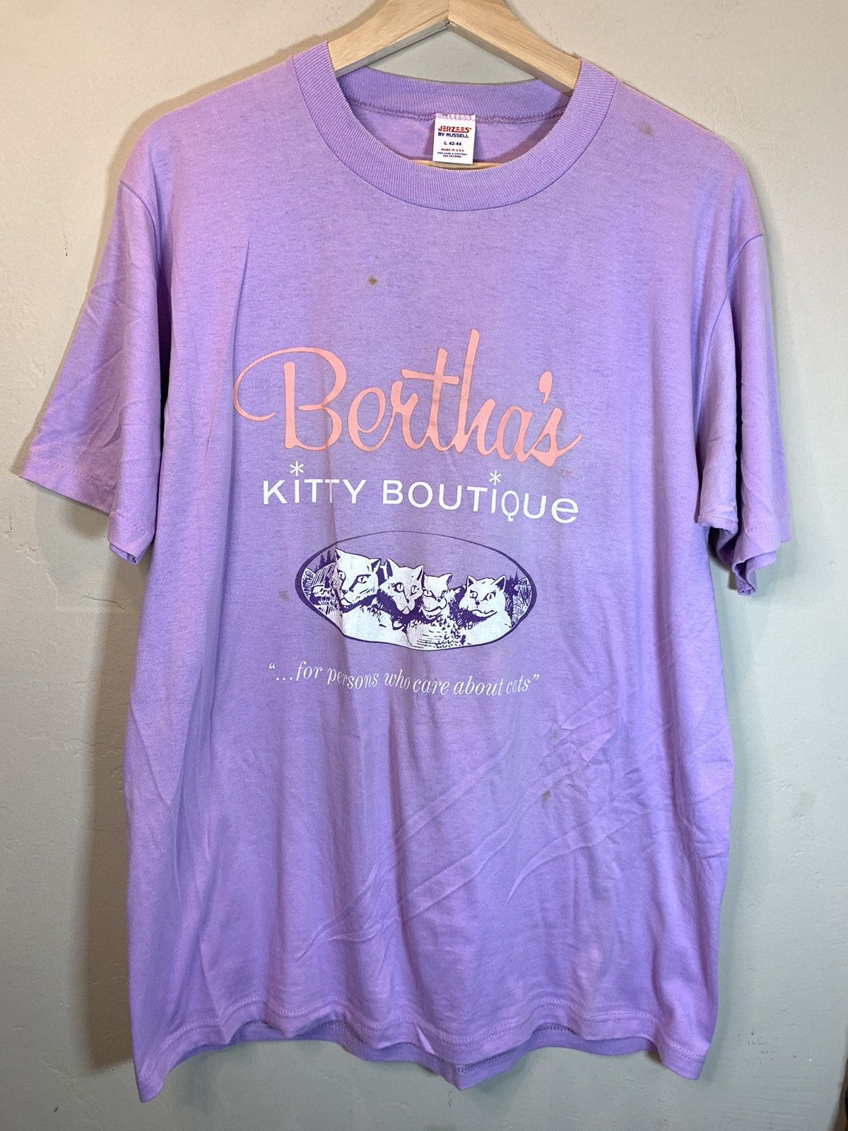 Vintage *RARE* Vintage Bertha’s Kitty Boutique Single Stitch T-Shirt Size US L / EU 52-54 / 3 - 1 Thumbnail