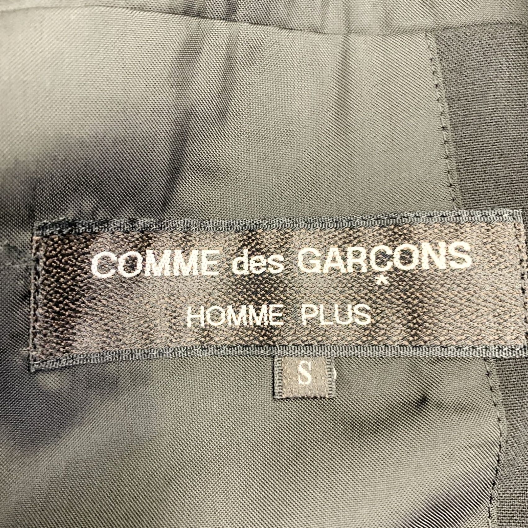 Vintage VINTAGE COMME des GARCONS HOMME PLUS Black Wool Notch Lapel Suit S Adult Mens Black Wool Notch Lapel Suit Size 36R - 7 Thumbnail
