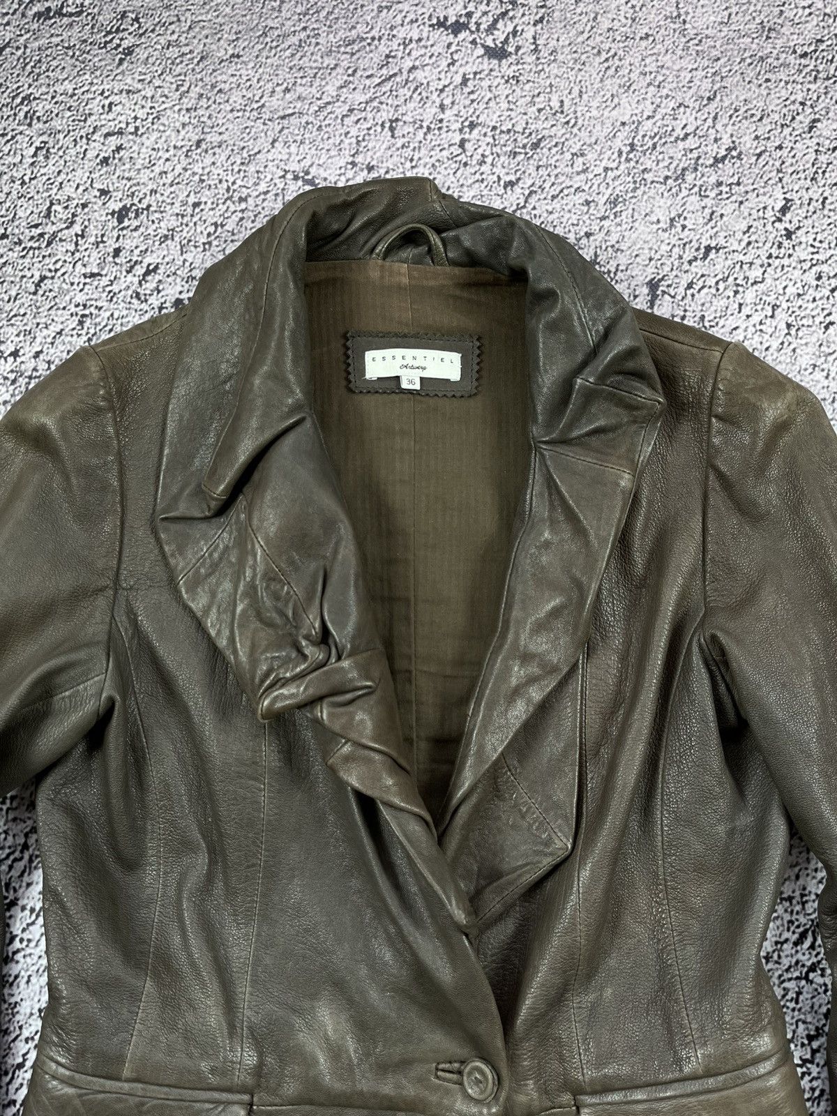 Essentiel Antwerp Leather jacket Essentiel Antwerp vintage vibe avant garde Size XS / US 0-2 / IT 36-38 - 6 Thumbnail