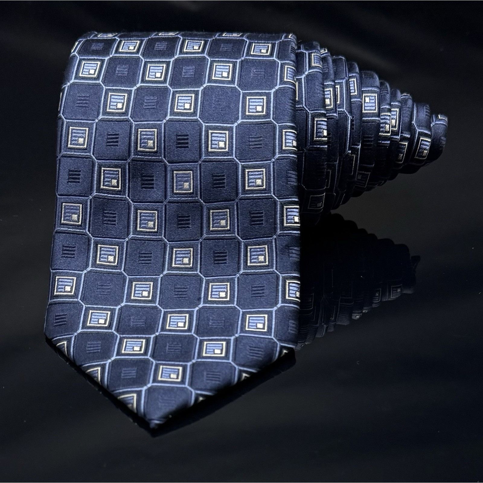 Donald Trump Donald Trump Signature Necktie Blue Geometric Pattern Silk Size ONE SIZE - 2 Thumbnail