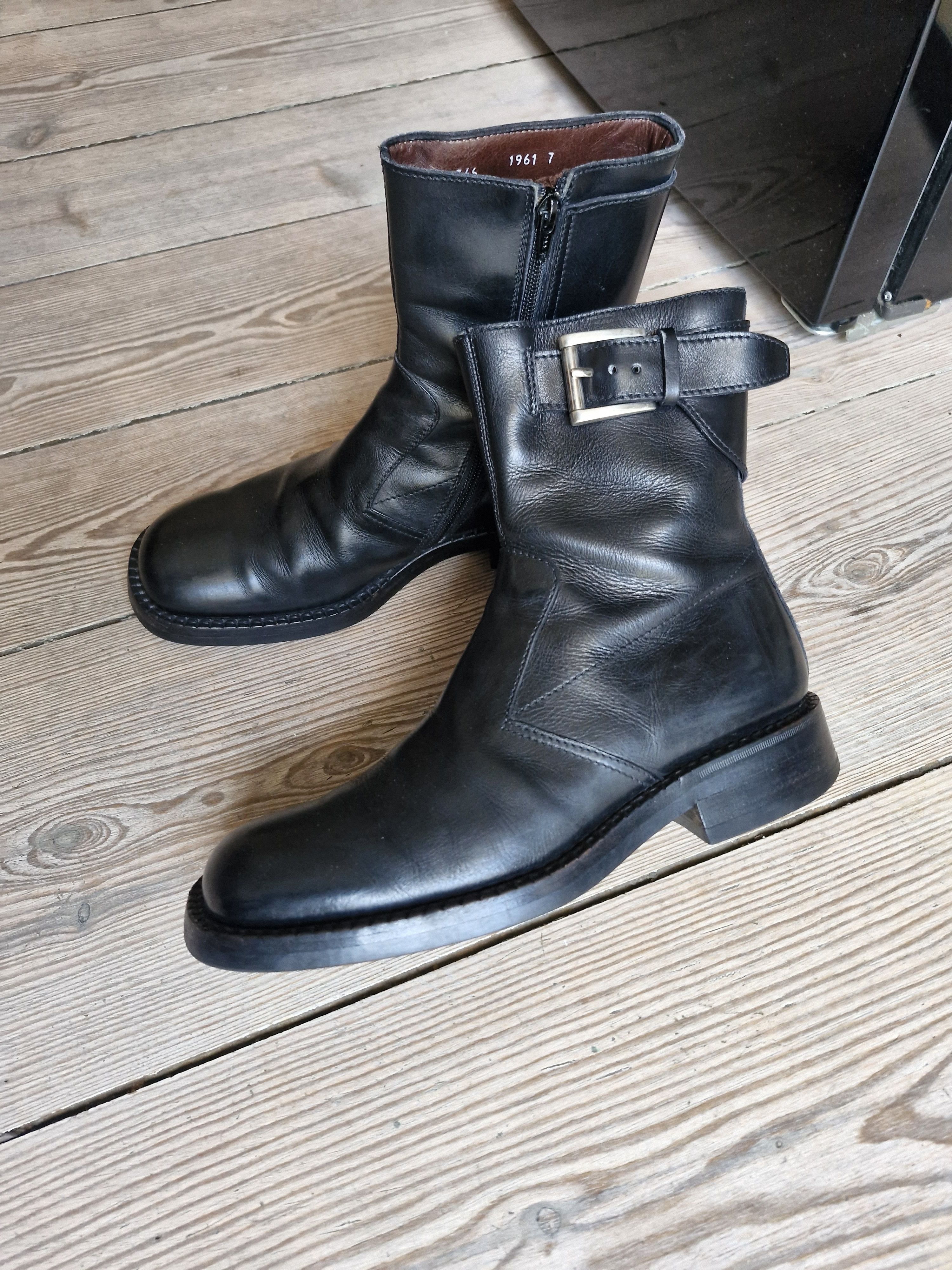 靴 Archive Prada square zip leather boots Vintage archive late 90s Prada square-toe side-zip boots