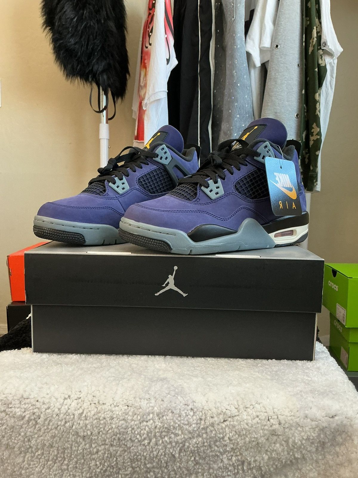 Jordan Brand Jordan 4 Lakers Size 6M / 7.5W Size US 6 / EU 39 - 7 Thumbnail