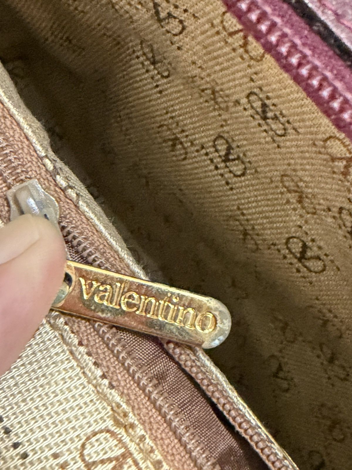 Undercover × Valentino Vintage 80s valentino leather sling bag Size ONE SIZE - 9 Thumbnail