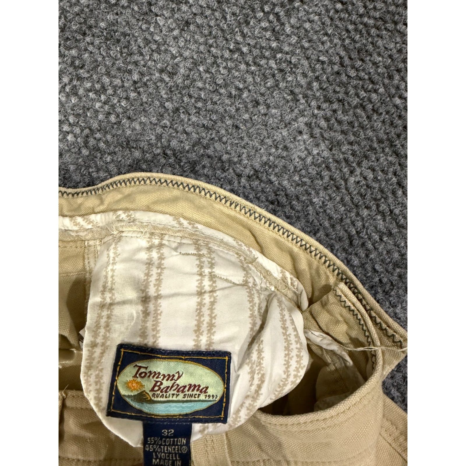 Tommy Bahama Tommy Bahama Pants Mens 32X30 Chino Flat Front Cargo Casual Beige Beige Pockets Modern 32 in Inseam Mens Regular Straight Cotton Size US 30 / EU 46 - 5 Thumbnail