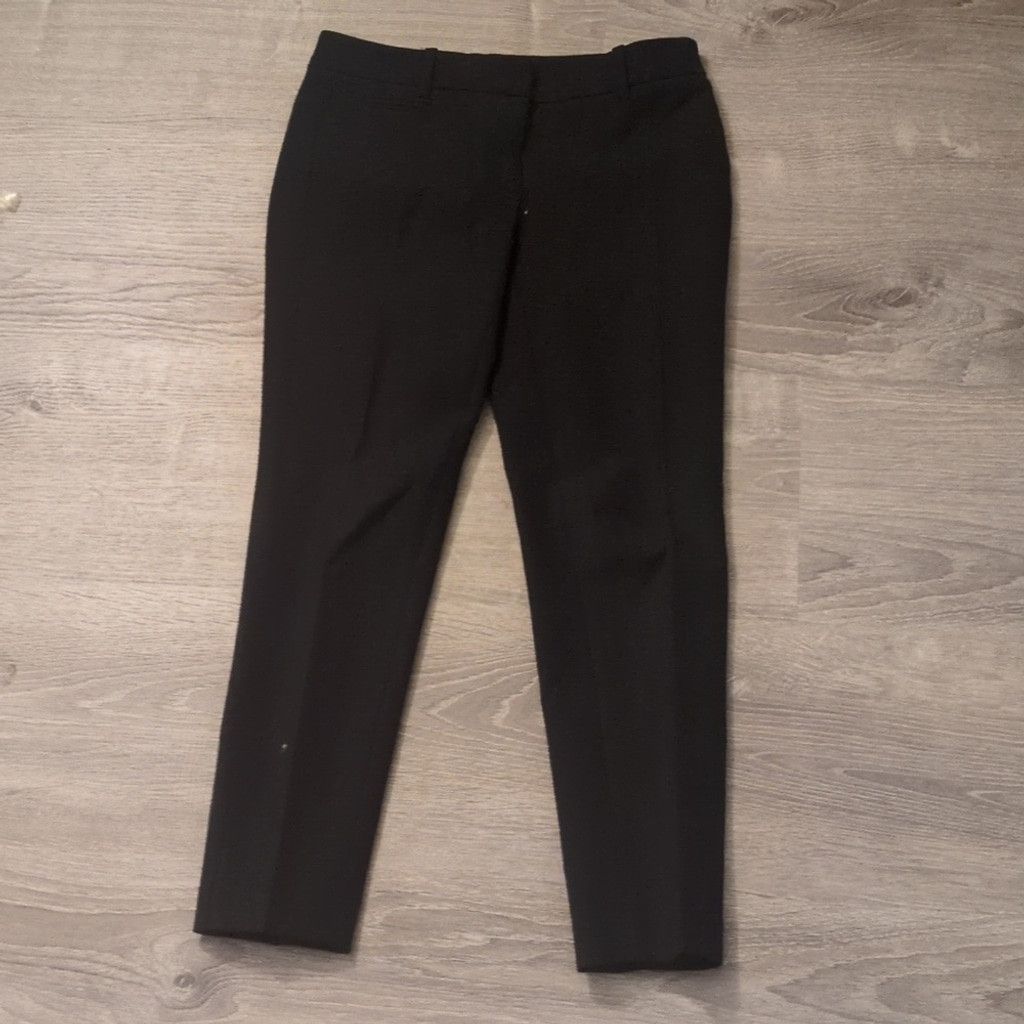 White House Black Market White House Black Market Slim Ankle Black Trousers Size 0P Size 25" / US 0 / IT 36 - 1 Thumbnail