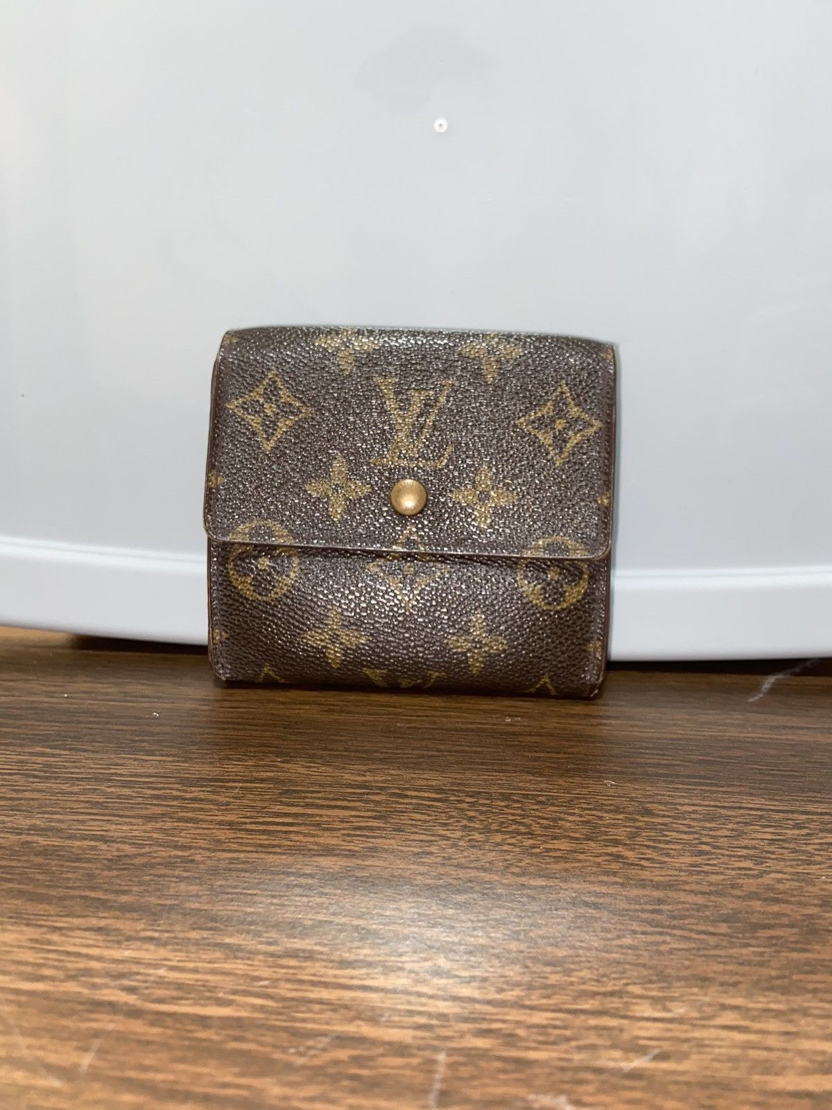 Louis Vuitton LV Bi-Fold Monogram Wallet Size ONE SIZE - 1 Thumbnail