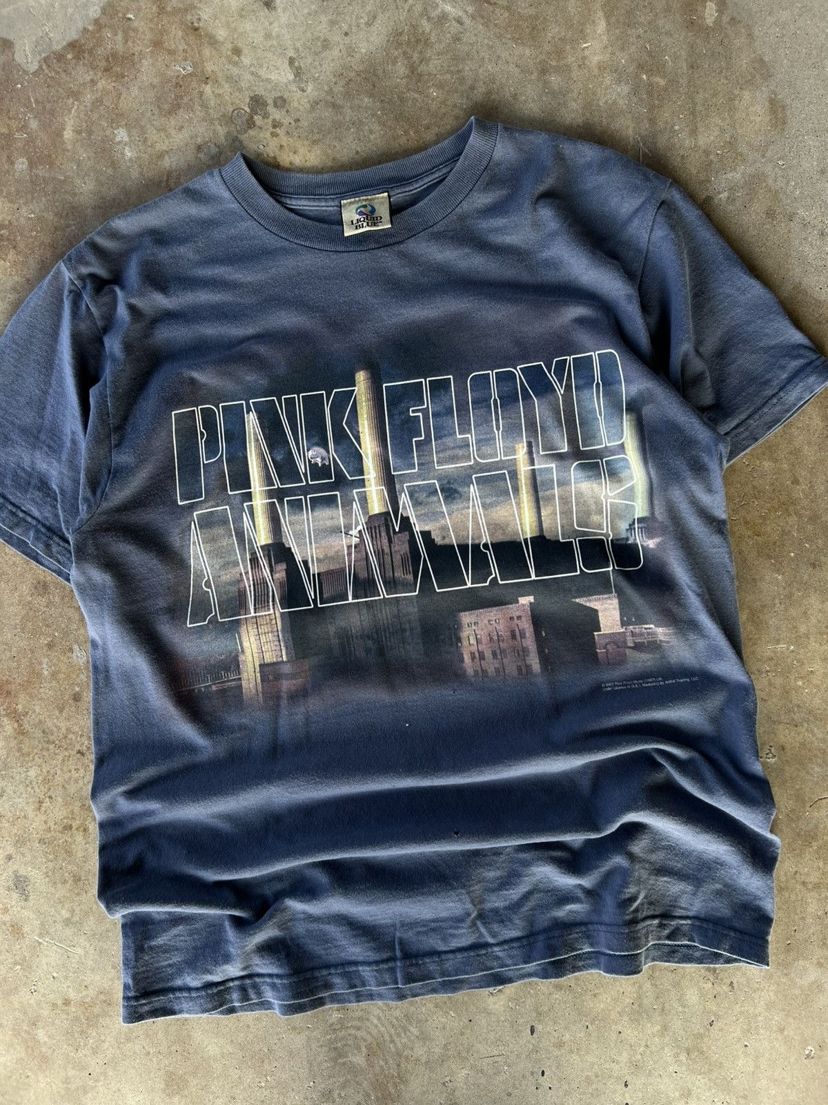 Band Tees Vintage Liquid Blue Pink Floyd Animal Rock Tour Band T Shirt Size US M / EU 48-50 / 2 - 1 Thumbnail