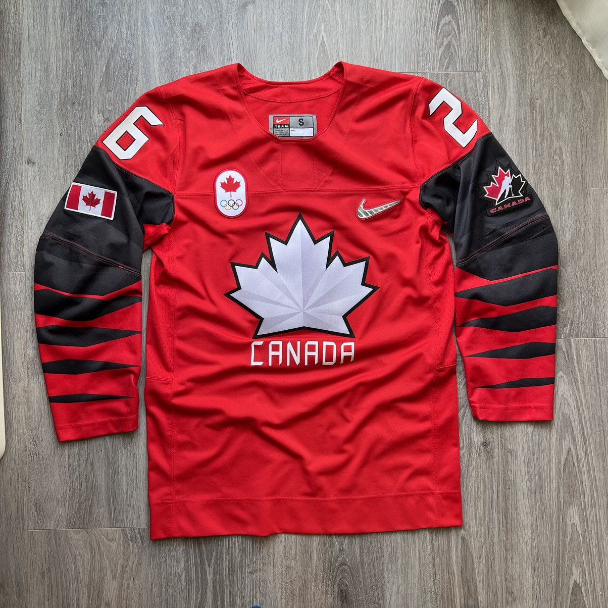 nike canada hockey shirt