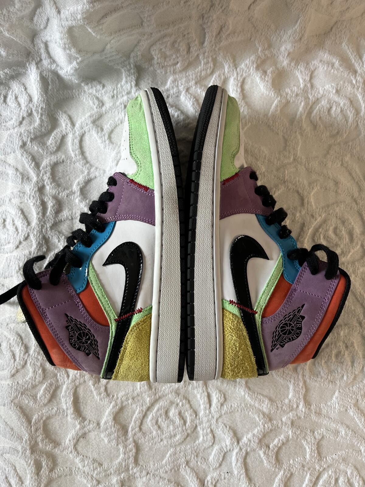 Nike Nike Air Jordan 1 Mid SE 'Lightbulb' Colorway, Women's 8 Size US 8 / IT 38 - 7 Thumbnail