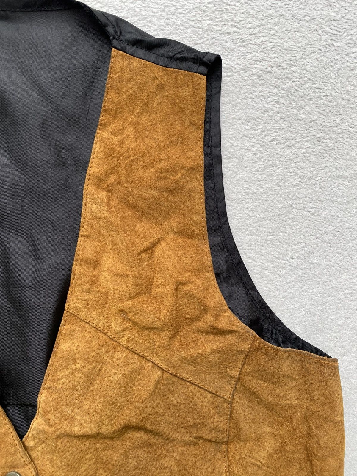 Vintage 1995 Looney Tune “Tazz” Leather Vest Size US S / EU 44-46 / 1 - 4 Thumbnail