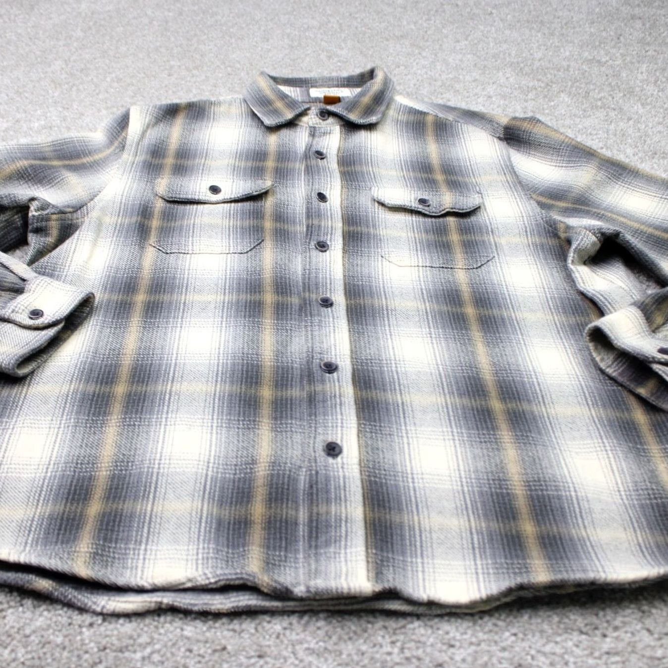 Vintage Tailor Vintage Shirt Mens Large Gray/Yellow Cotton Flannel Long Sleeve Button-Up, Plaid, Heavy Size US L / EU 52-54 / 3 - 3 Thumbnail