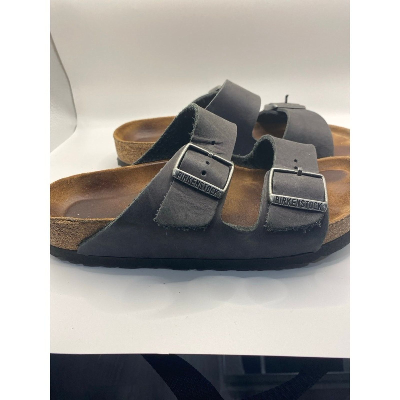 Birkenstock Birkenstock Arizona Suede Leather Dark Gray Sandals Men's Size US 11 / EU 44 - 6 Thumbnail