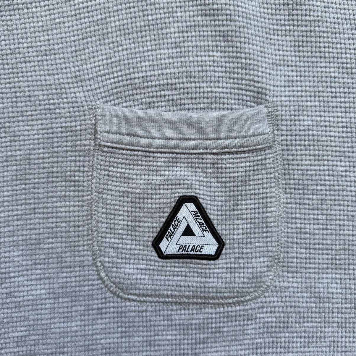 Palace Palace Waffle Overlock SS22 T-Shirt Size US XL / EU 56 / 4 - 4 Thumbnail