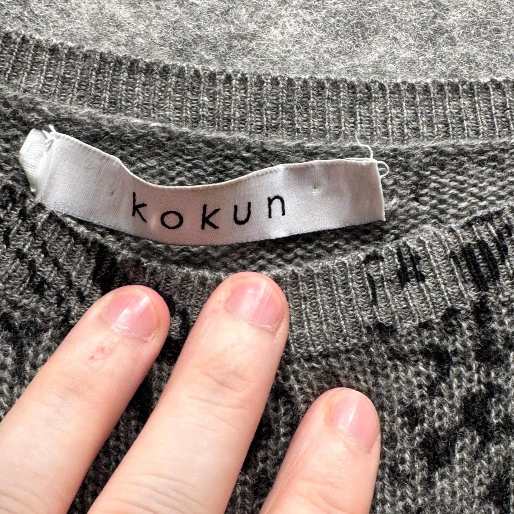 Vintage Kokun Sweater Womens Large Gray Abstract Print Knit Pullover Relaxed Hi Low Hem Size L / US 10 / IT 46 - 4 Thumbnail
