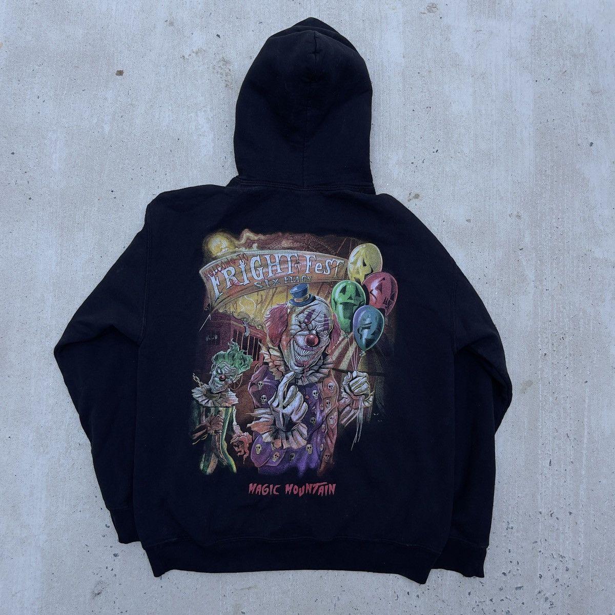 Vintage Vintage Thrashed SIX FLAGS FRIGHT FEST MAGIC MOUNTAIN Hoodie Size US M / EU 48-50 / 2 - 4 Thumbnail