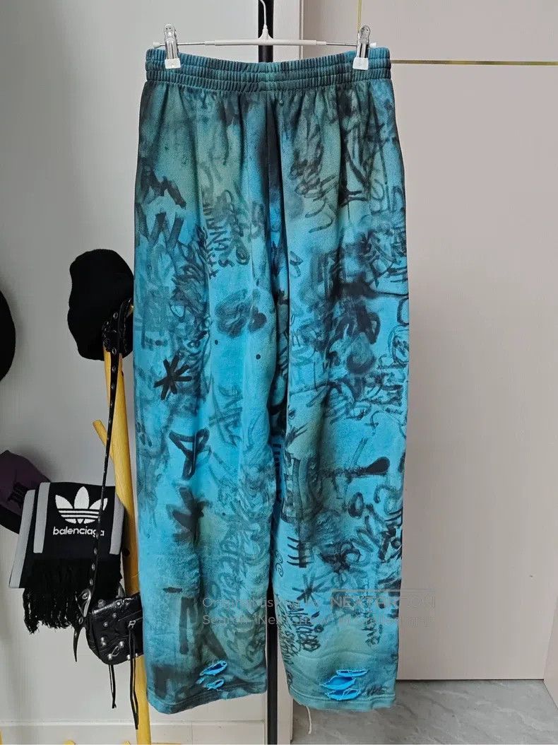 Balenciaga Balenciaga size XS Manchester United Graffiti Mud Dye Pant Size US 27 - 2 Thumbnail