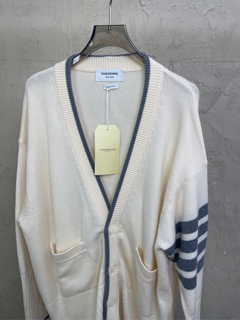 Thom Browne Thom Browne Size 00Oversize wool cardigan in off-white with Size US XS / EU 42 / 0 - 3 Thumbnail