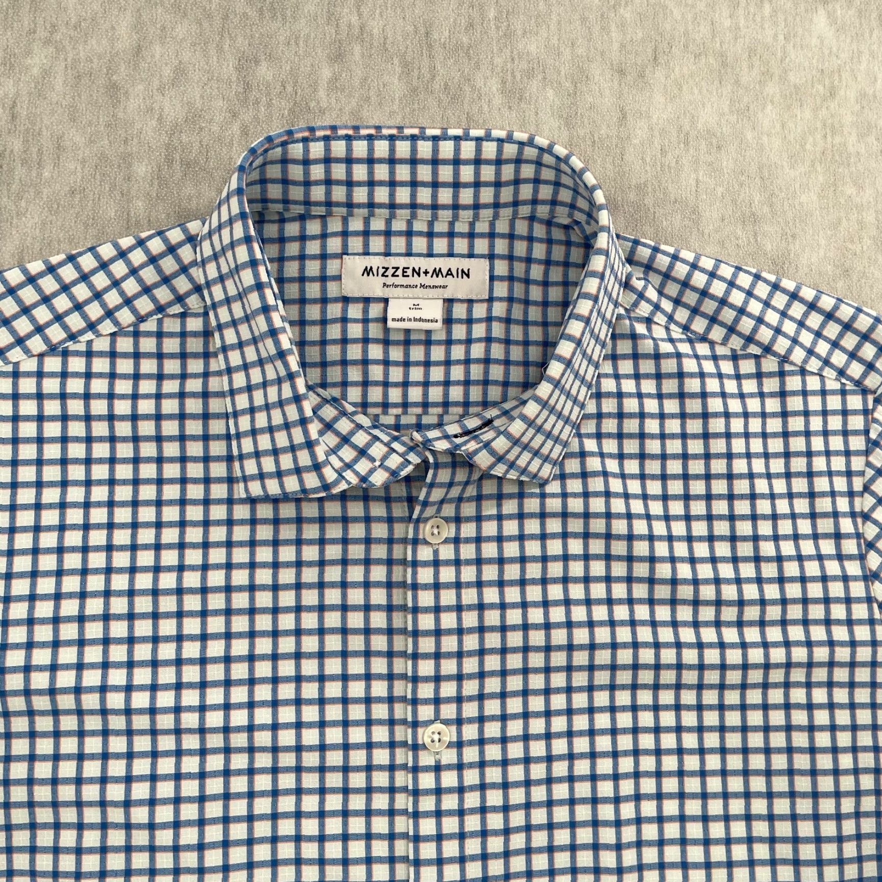 Mizzen+Main Mizzen+Main Shirt Adult Medium Trim Blue Checkered Button Up Performance Mens M Button-Up Casual Mens Blue Checkered Mizzen+Main Shirt Up Button Size US M / EU 48-50 / 2 - 3 Thumbnail