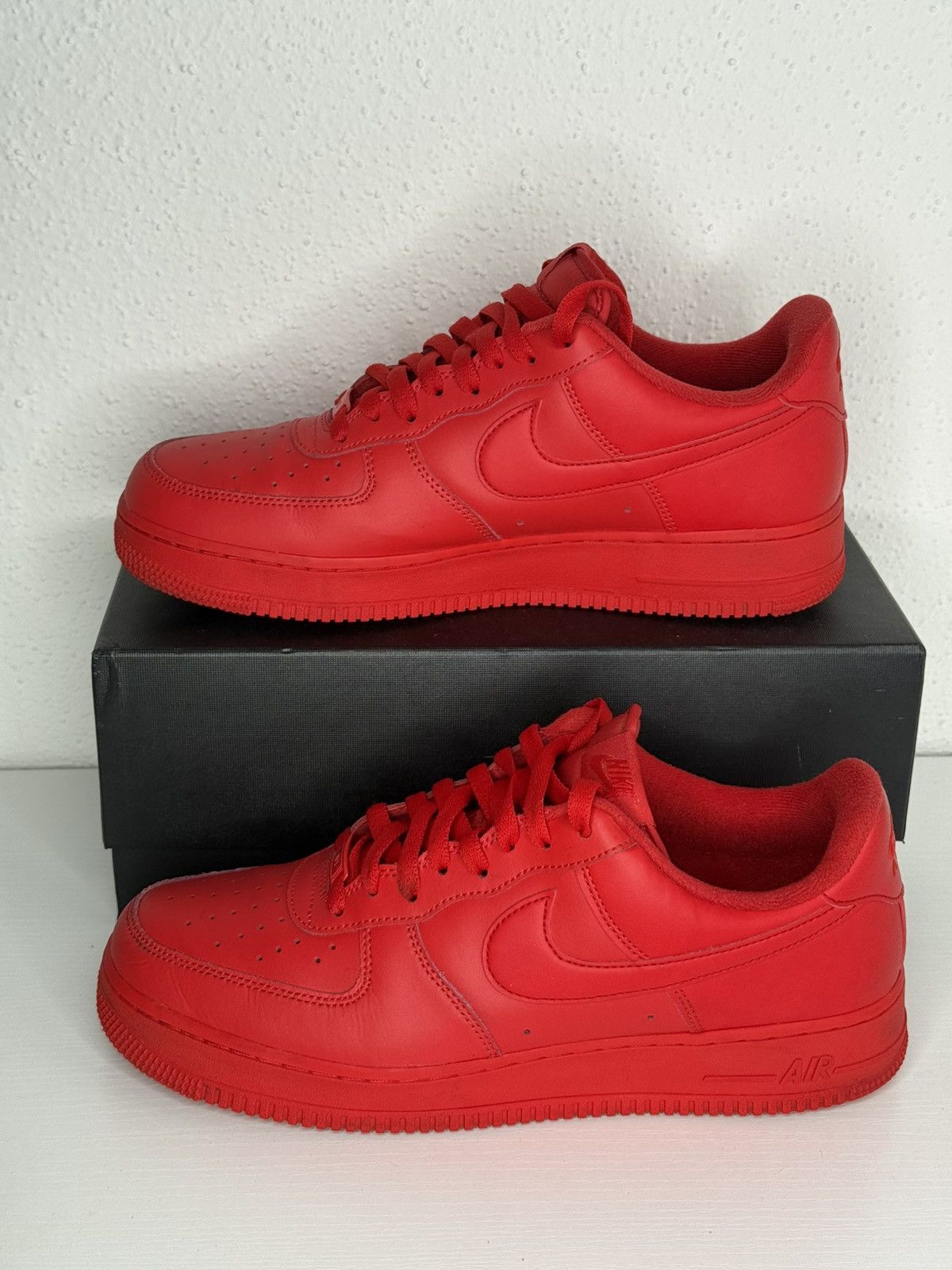 Nike Nike Air Force 1 Low Triple Red Size US 11 / EU 44 - 6 Thumbnail