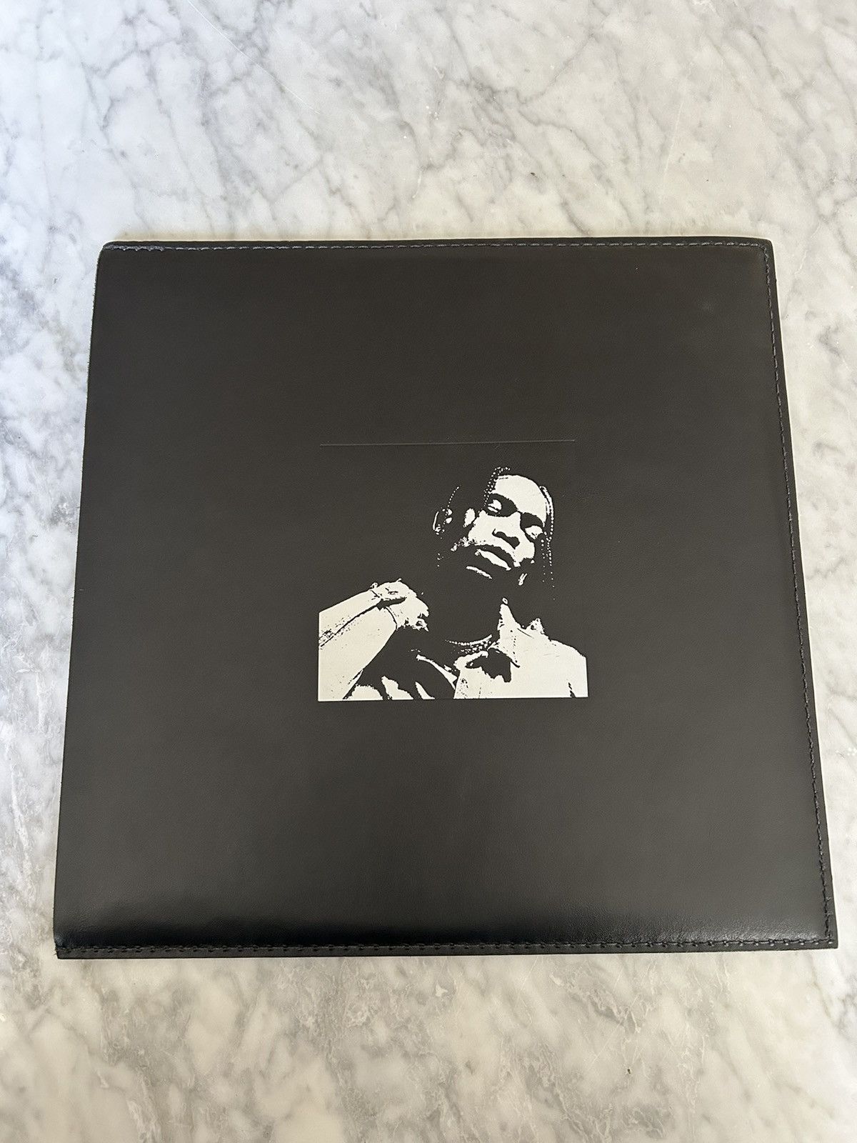 Yves Saint Laurent YVES SAINT LAURENT x COLETTE x TRAVIS SCOTT Size ONE SIZE - 1 Thumbnail