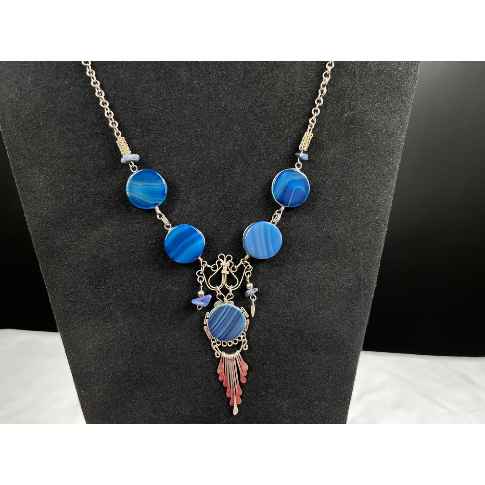 Vintage Vintage SKU 026 Silver Tone Blue Agate Pendant Necklace Size ONE SIZE - 2 Thumbnail