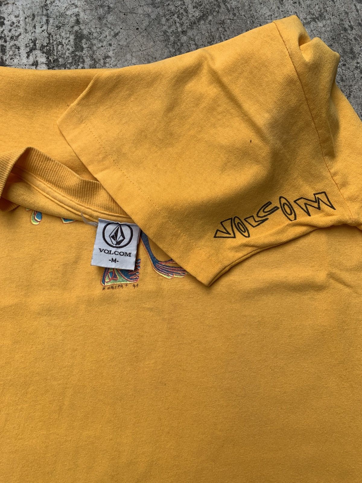 Volcom Vintage 90's volcom tshirt Size US M / EU 48-50 / 2 - 4 Thumbnail