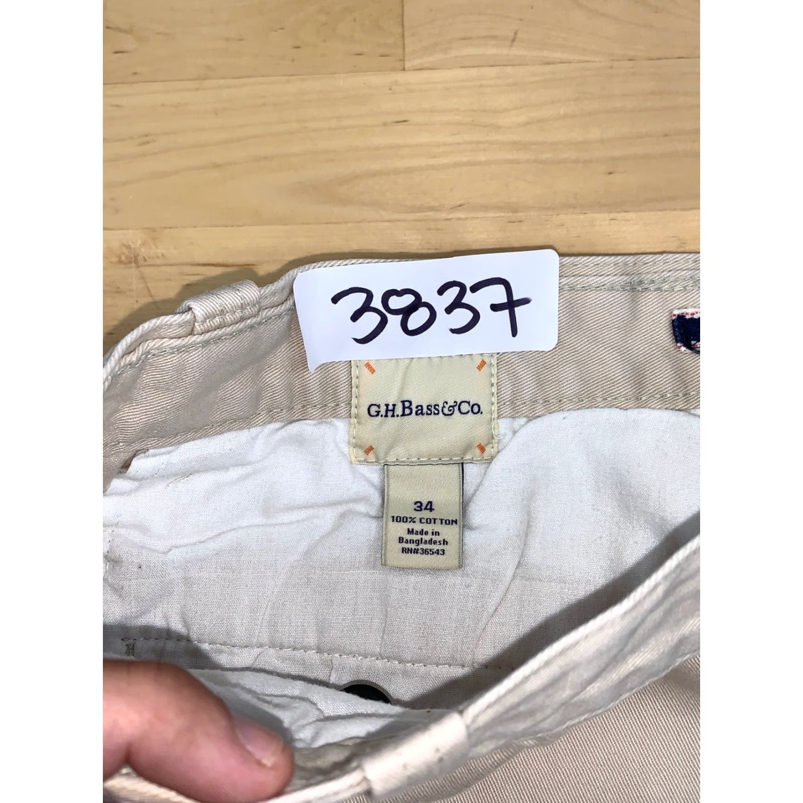 Vintage G.H Bass & Co. Mens Shorts Beige Sz 34 Casual Chino Regular Dad Mens Size US 34 / EU 50 - 3 Thumbnail