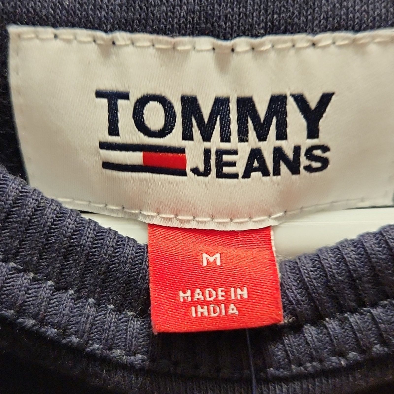 Tommy Hilfiger Tommy Hilfiger Tommy Jeans NWT MEN'S Med pullover. Crewneck Size US M / EU 48-50 / 2 - 2 Thumbnail